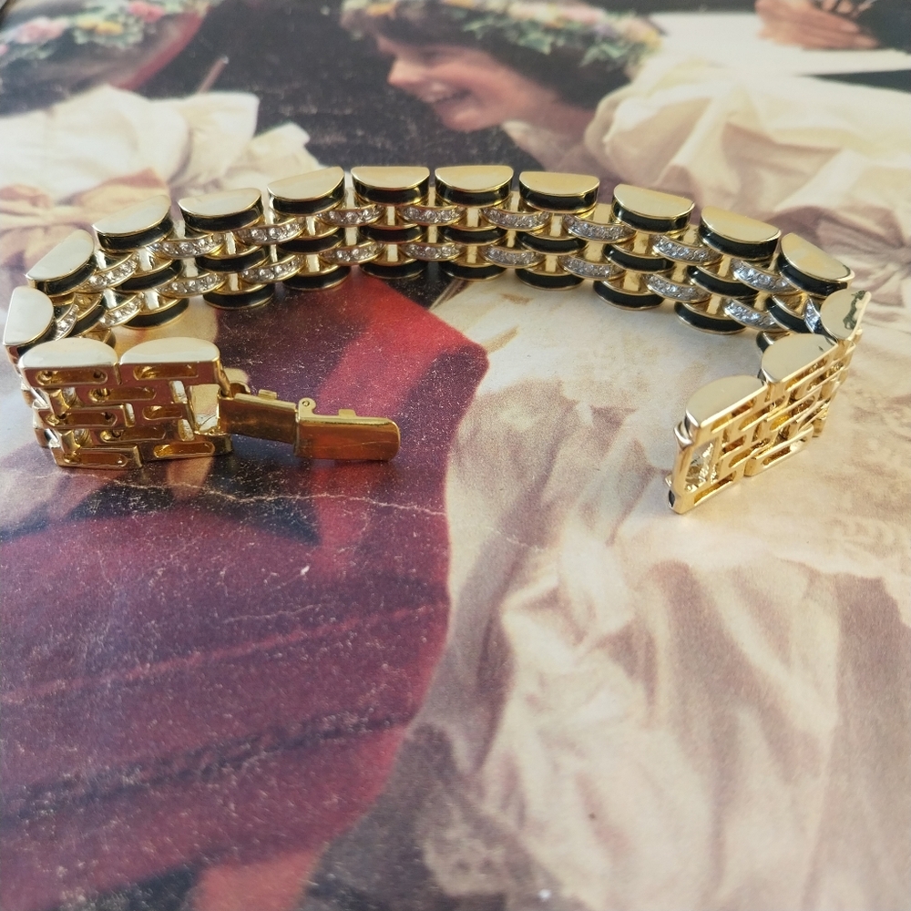 Gold and Black Bracelet - Picture 12 of 16